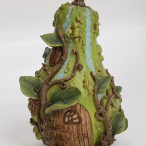 Rustic Green Gourd House Rustic Green Gourd House